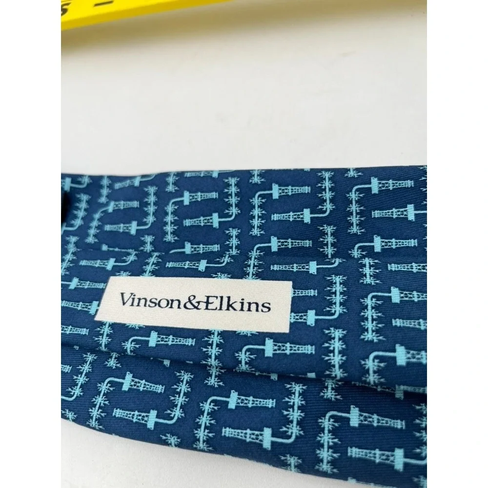 VINEYARD VINES [ CUSTOM COLLECTION ] Men's Tie Petrol‎ Blue 100% Silk 59"X3.5" - Picture 4 of 8